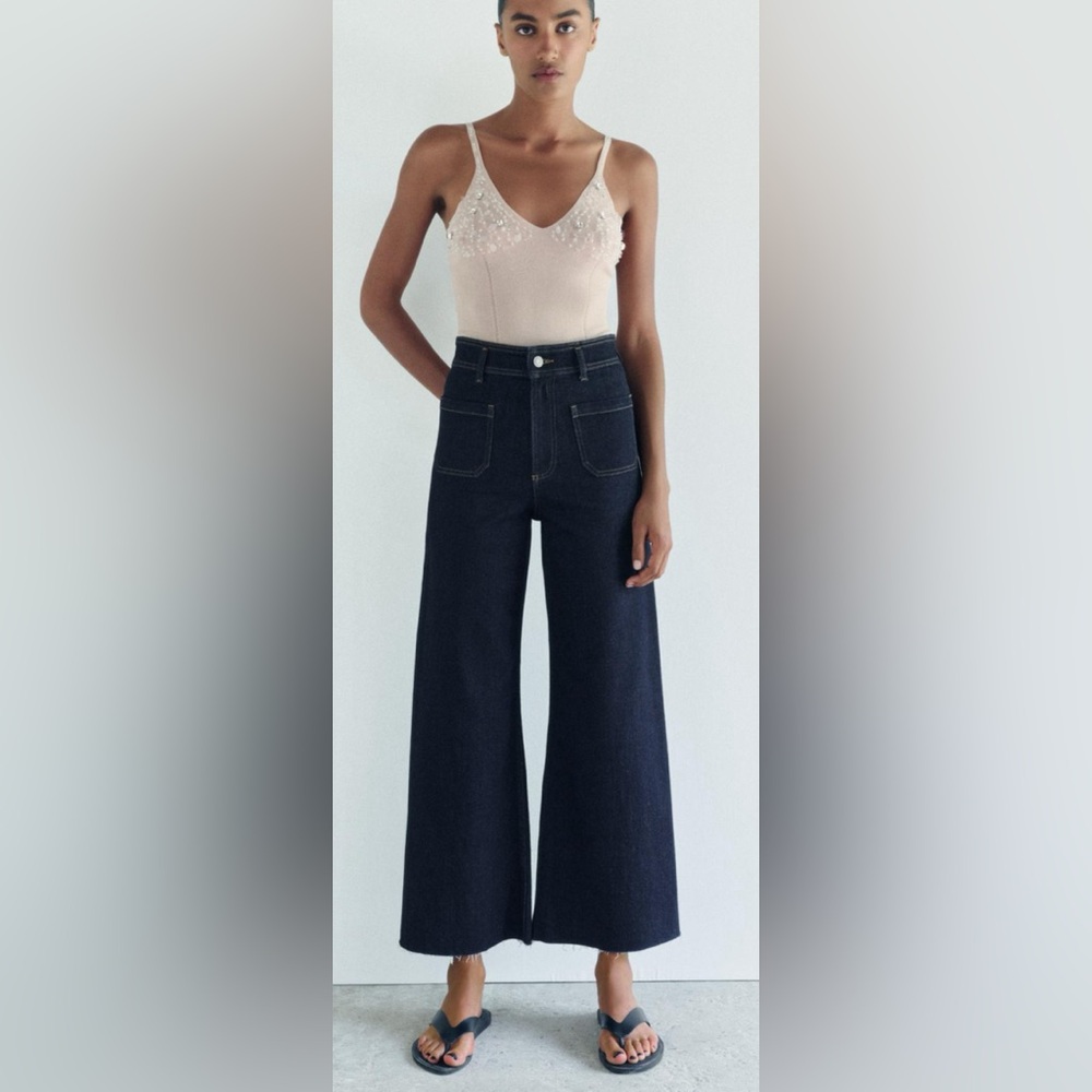 ZARA Marine Straight Jeans size 6 NWT, raw hem fall jeans!